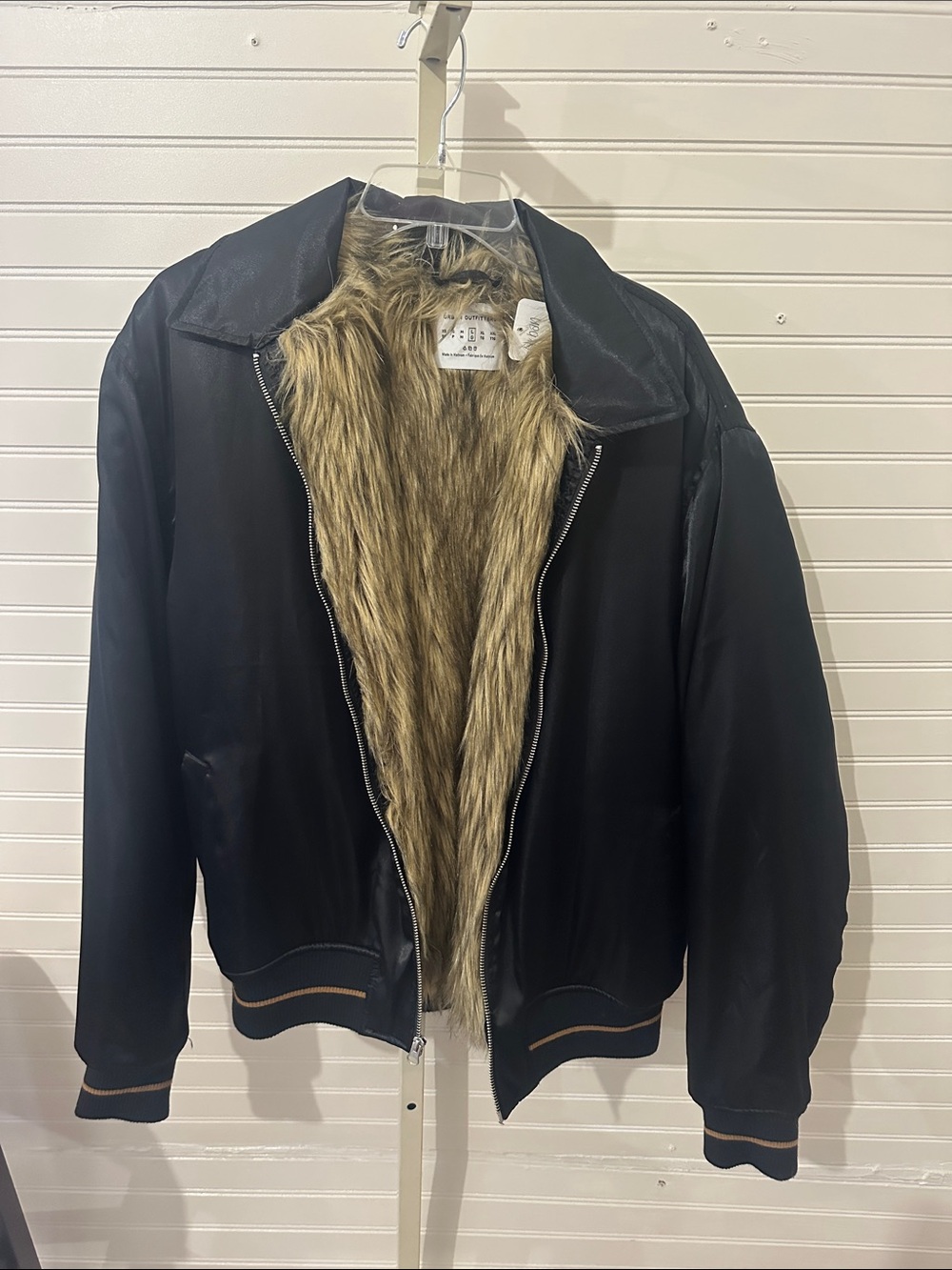 Urban Outfitters Women’s Black Bomber Jacket Coat with Faux Fur Lining L